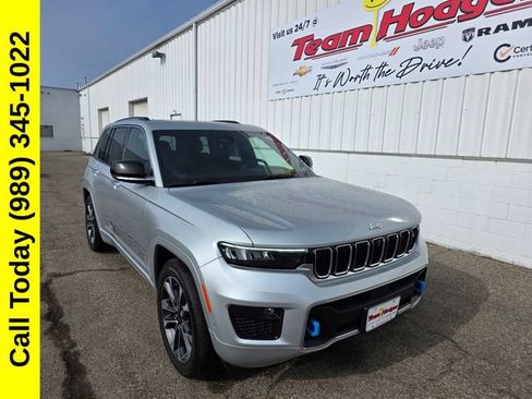 Used 2024 Jeep Grand Cherokee Overland w/ Advanced Protech Group III AWD/4WD image 1