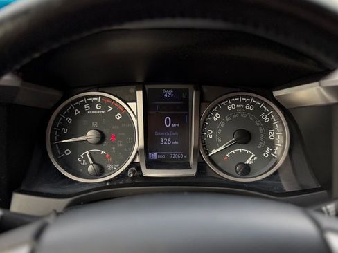 Used 2020 Toyota Tacoma SR5 image 11