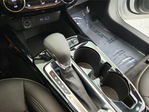 Used 2025 Chevrolet Trax ACTIV w/ Driver Confidence Package image 30