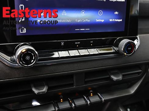 Used 2023 Chevrolet Colorado W/T RWD image 19