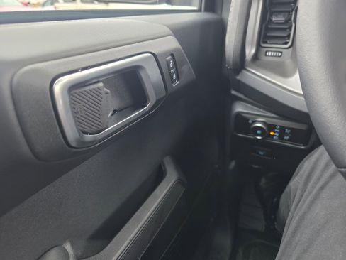 New 2025 Ford Bronco Badlands image 26