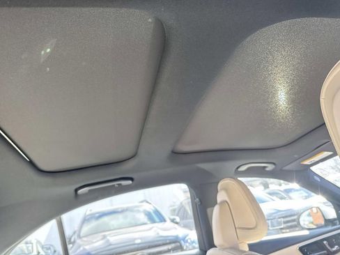 Used 2024 Mercedes-Benz C 300 Sedan image 10