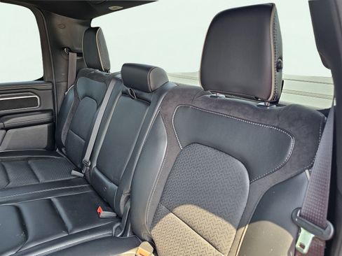 Used 2024 RAM 1500 Laramie AWD/4WD image 35