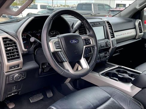 Certified 2020 Ford F250 Lariat w/ Lariat Value Package image 14