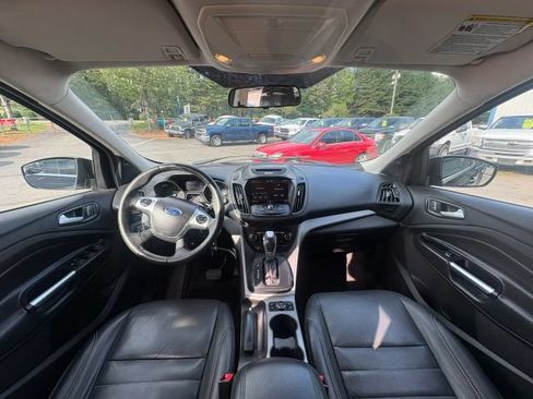 Used 2015 Ford Escape SE w/ Equipment Group 201A AWD/4WD image 16