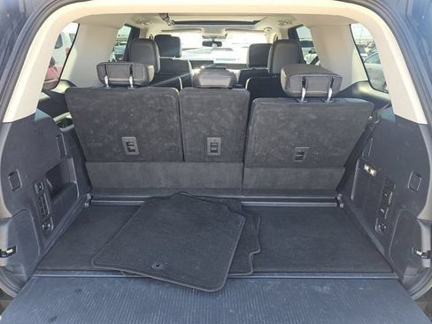 Used 2025 Ford Expedition Platinum AWD/4WD image 13