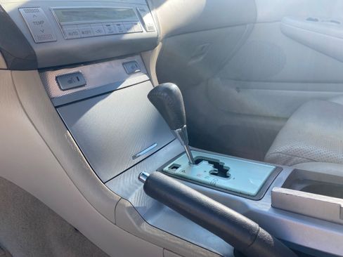 Used 2006 Toyota Solara SLE image 13