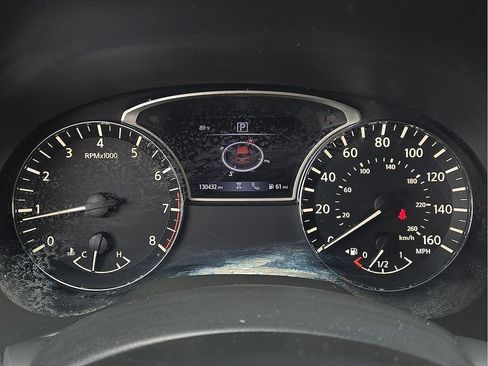 Used 2019 Nissan Pathfinder Platinum FWD image 18