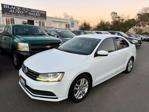 Used 2018 Volkswagen Jetta S FWD image 1