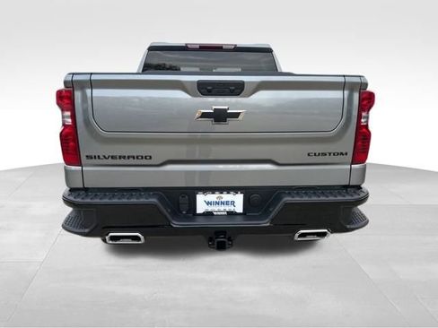 New 2026 Chevrolet Silverado 1500 Custom Trail Boss w/ LPO, Dark Essentials Package image 4