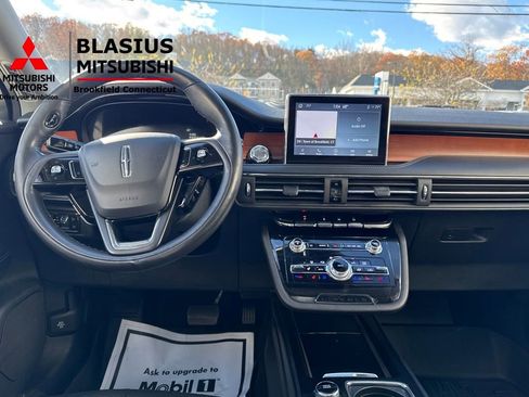 Used 2021 Lincoln Corsair Reserve image 27
