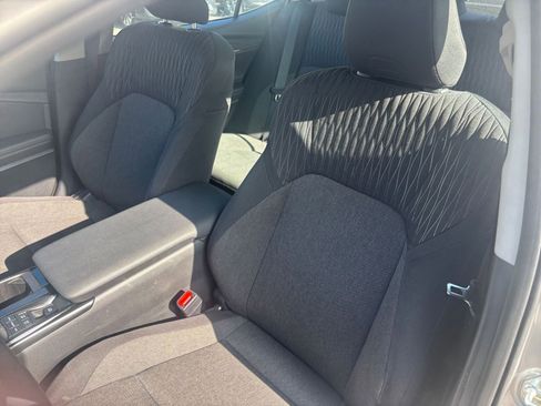 Used 2025 Toyota Camry LE image 34