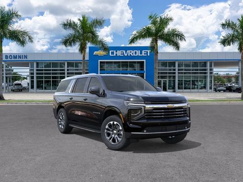 Used 2026 Chevrolet Suburban LT w/ Comfort Package RWD image 2