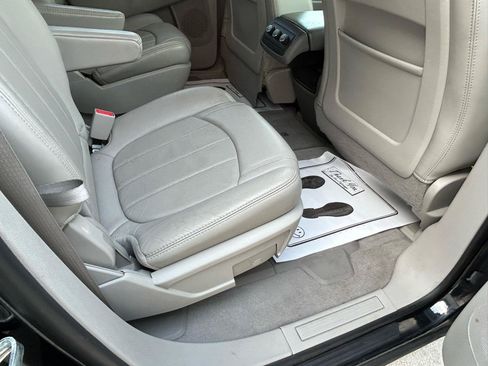 Used 2012 Buick Enclave Leather AWD/4WD image 11