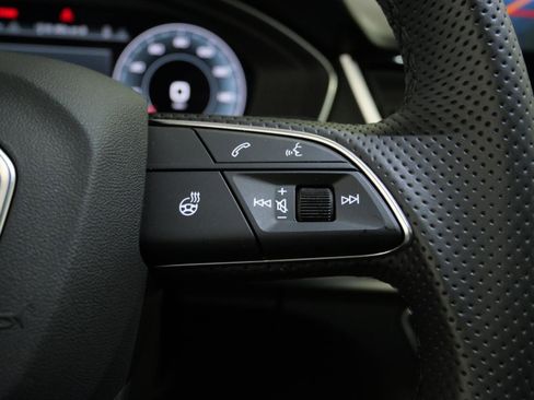 Used 2025 Audi Q5 2.0T Premium Plus AWD/4WD image 18