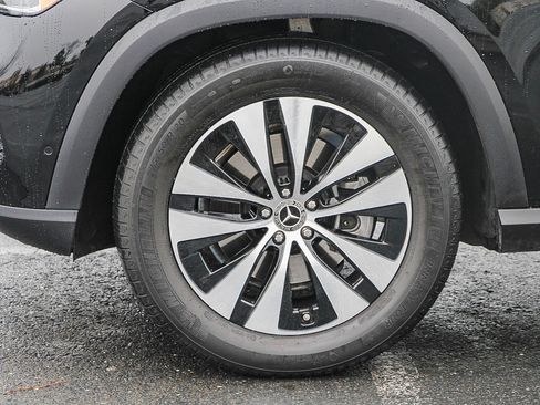 Certified 2025 Mercedes-Benz GLE 350 4MATIC image 9