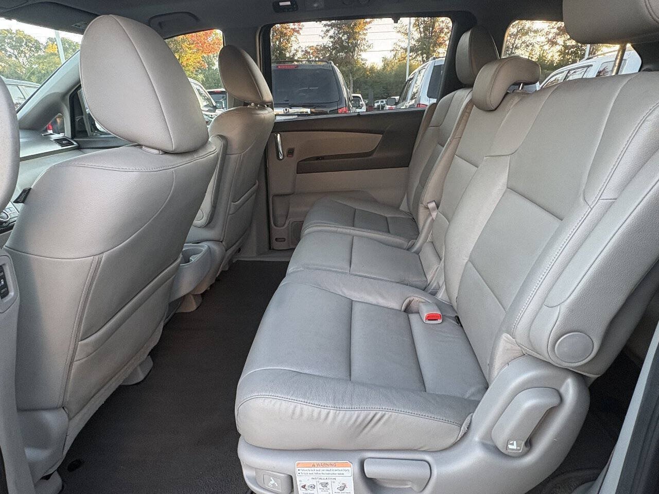 Used 2016 Honda Odyssey Touring Elite image 18