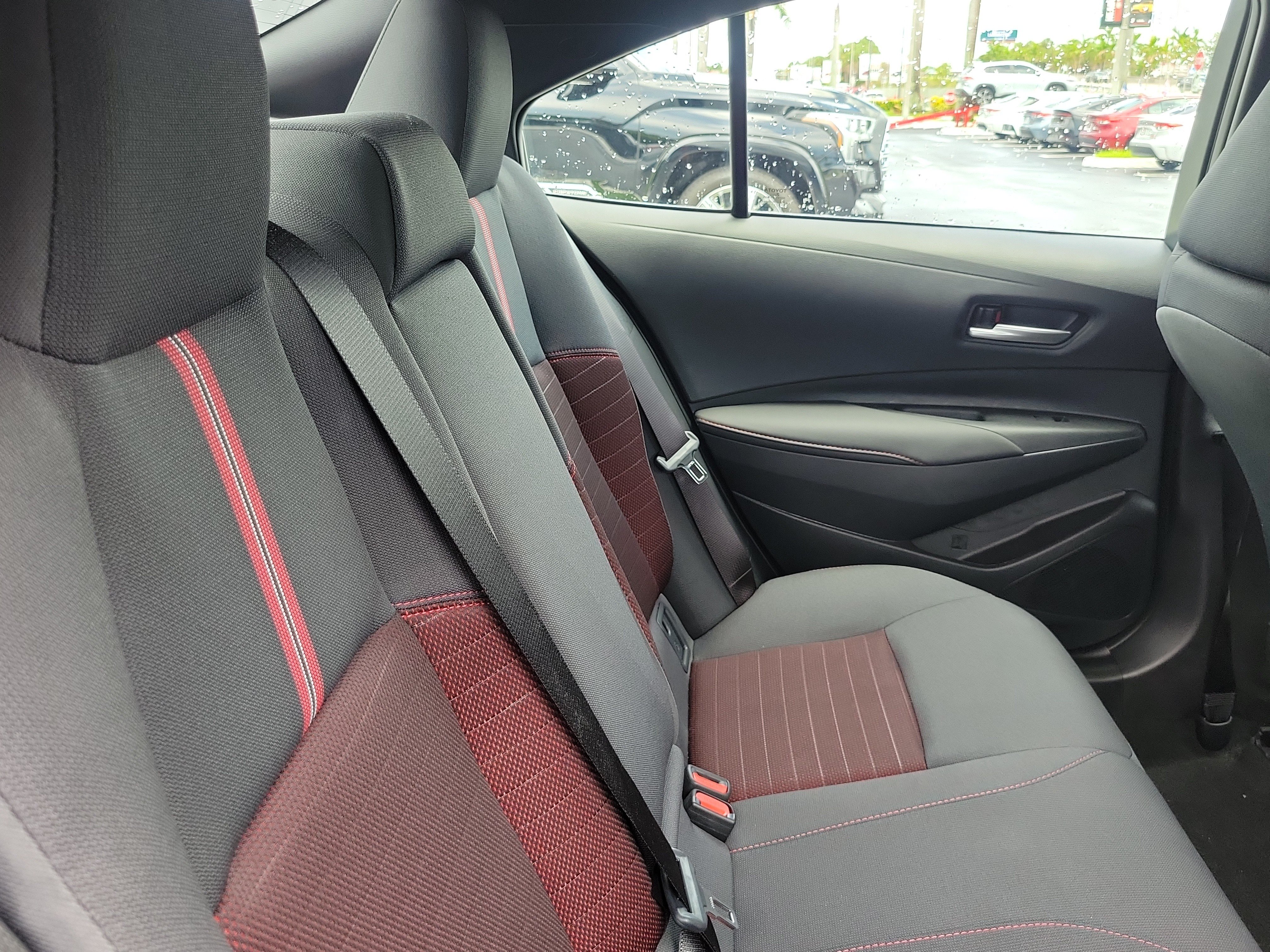 Used 2025 Toyota Corolla SE FWD image 15