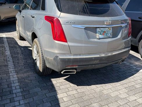 Used 2017 Cadillac XT5 Luxury w/ Driver Awareness Package FWD image 10