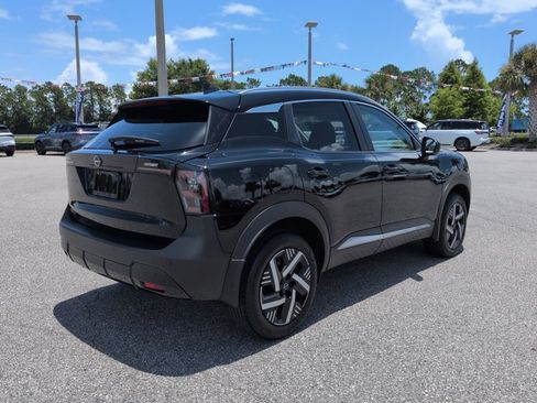 Certified 2026 Nissan Kicks SV FWD image 4