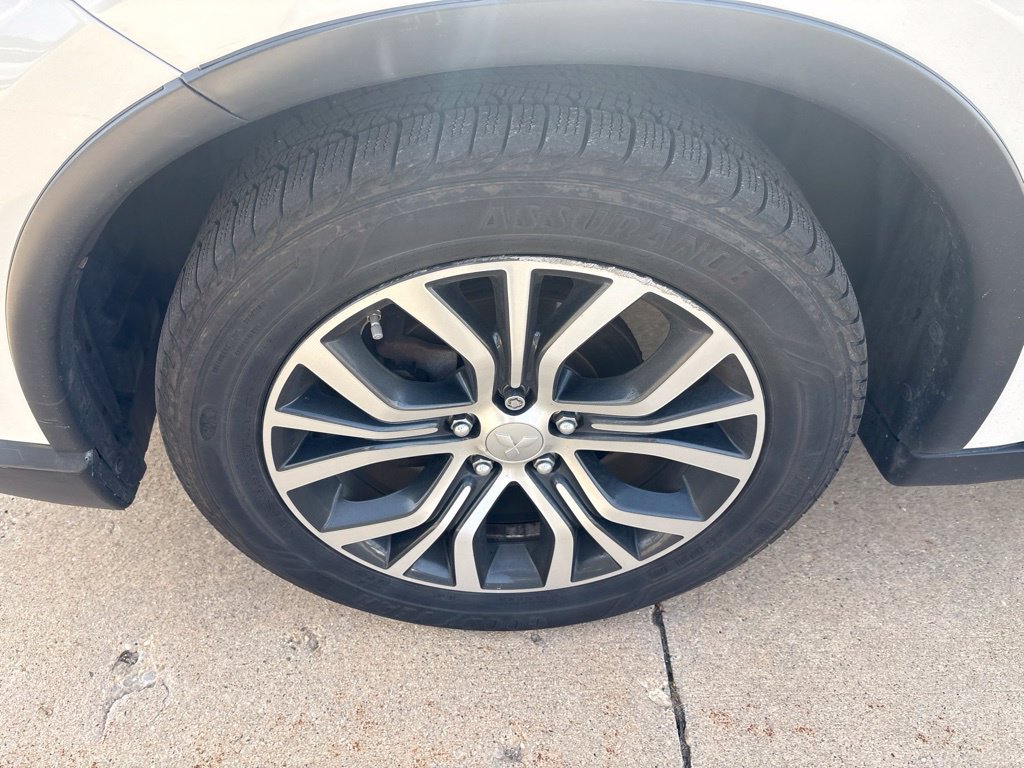 Used 2017 Mitsubishi Outlander ES FWD image 9
