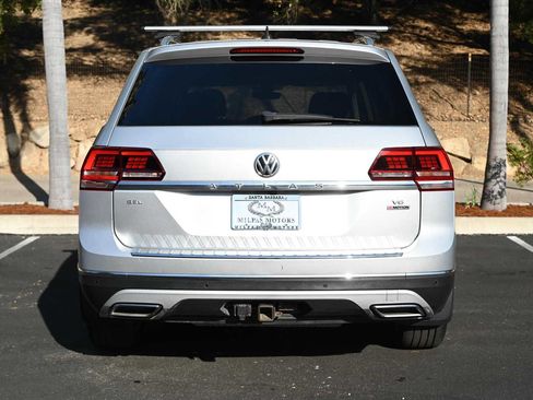 Used 2018 Volkswagen Atlas SEL Premium AWD/4WD image 4