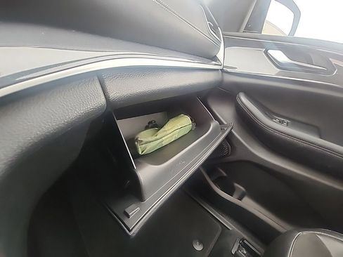 Used 2023 Jeep Grand Cherokee L Laredo image 22