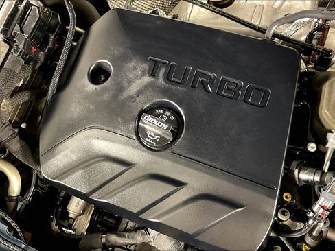 Used 2024 Buick Encore GX Sport Touring image 42