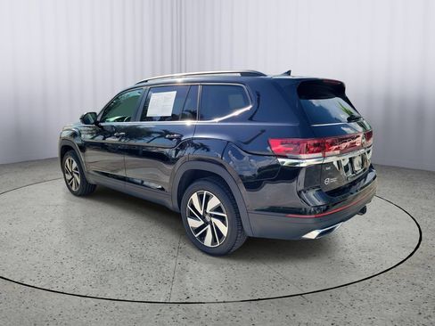 Used 2025 Volkswagen Atlas SE FWD image 4