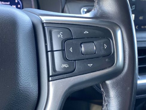 Used 2022 Chevrolet Suburban LT w/ LT Signature Package AWD/4WD image 29