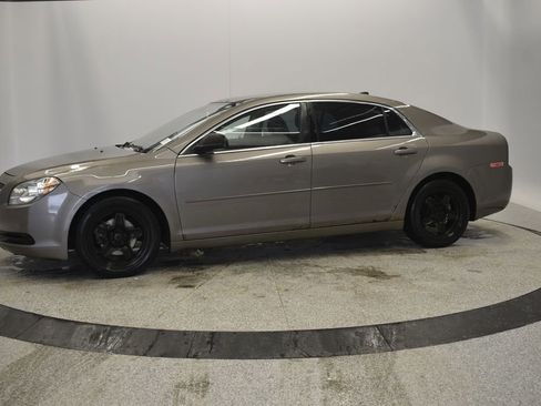 Used 2012 Chevrolet Malibu LS image 3