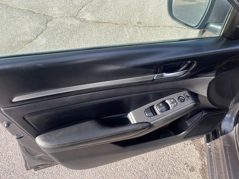 Used 2022 Nissan Altima 2.5 SV FWD image 21