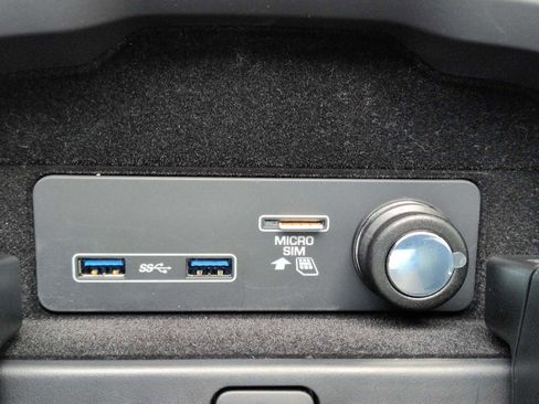 Used 2019 Land Rover Range Rover Sport HSE image 34