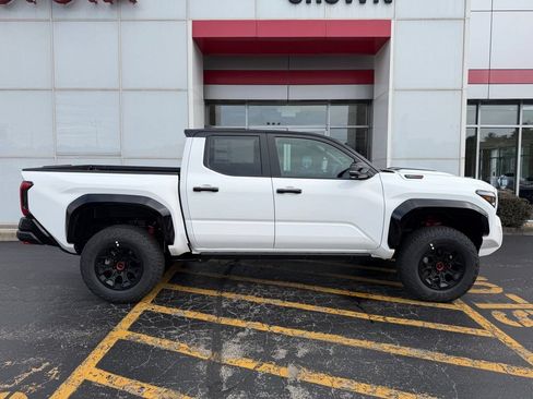 New 2026 Toyota Tacoma TRD Pro AWD/4WD image 4
