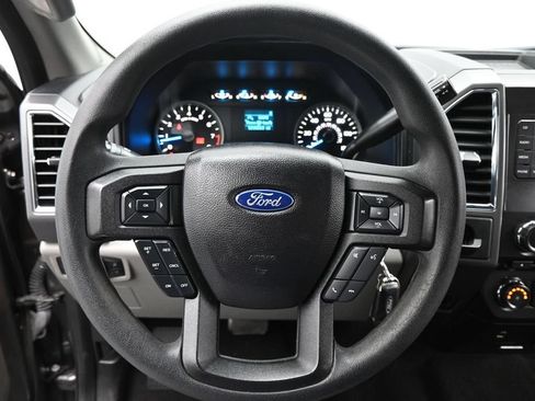 Used 2017 Ford F150 XLT RWD image 10
