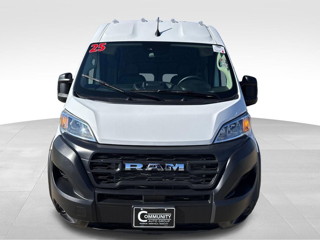 Used 2025 RAM ProMaster 2500 FWD image 8