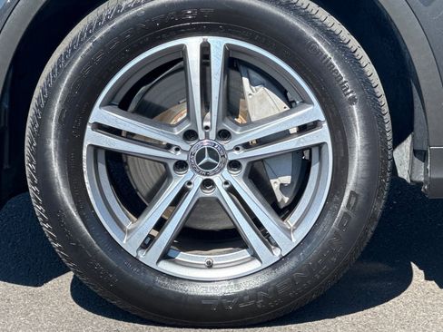 Used 2020 Mercedes-Benz GLC 300 image 31