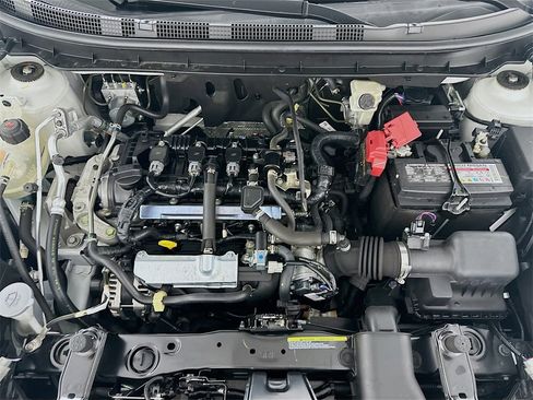 Used 2022 Nissan Kicks S image 31