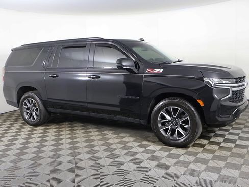 Used 2021 Chevrolet Suburban Z71 w/ Z71 Off-Road Package image 21