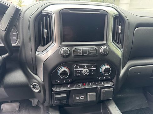 Used 2021 Chevrolet Silverado 3500 LTZ w/ LTZ Convenience Package image 6