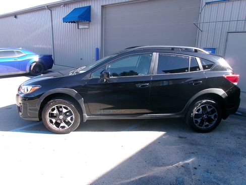 Used 2018 Subaru Crosstrek 2.0i Premium w/ Eyesight System AWD/4WD image 3