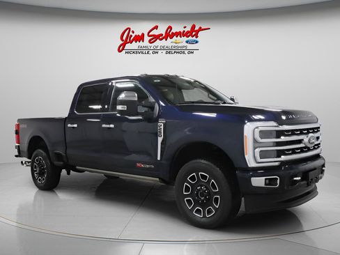 Used 2023 Ford F250 Platinum AWD/4WD image 2
