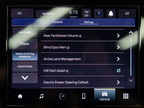 Used 2023 Jeep Grand Cherokee Laredo X AWD/4WD image 19