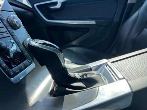 Used 2016 Volvo V60 T5 Premier w/ Convenience Package FWD image 33