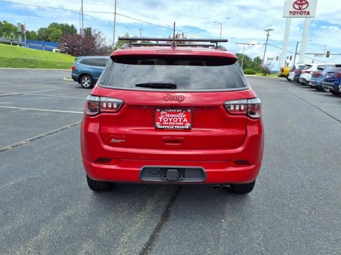 Used 2022 Jeep Compass Limited image 24