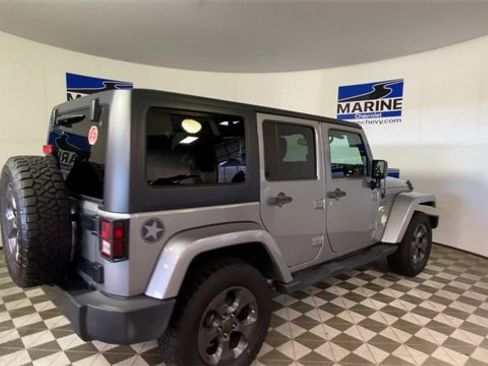 Used 2017 Jeep Wrangler Unlimited Sport image 2