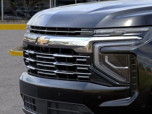 New 2026 Chevrolet Suburban Premier image 37