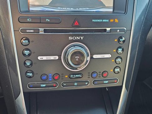 Used 2018 Ford Explorer Sport w/ Equipment Group 401A AWD/4WD image 17
