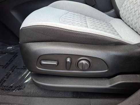 Used 2023 Chevrolet Equinox LS w/ LS Convenience Package FWD image 15