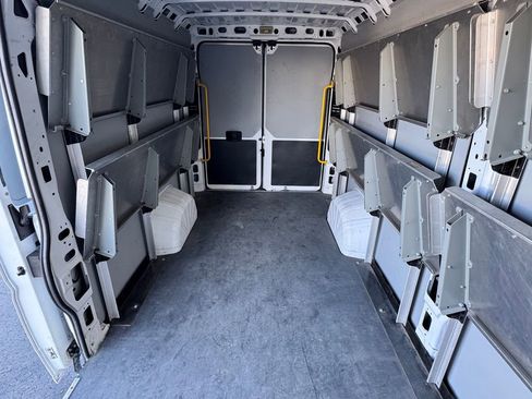 Used 2023 RAM ProMaster 3500 w/ Driver Convenience Group FWD image 16
